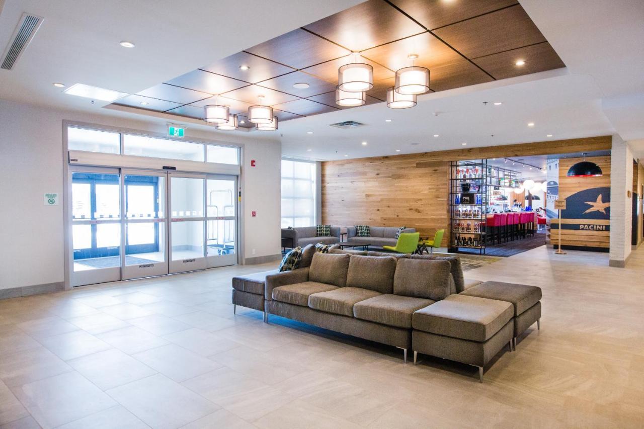 Holiday Inn Hotel & Suites Calgary South - Conference Ctr By Ihg Exterior foto
